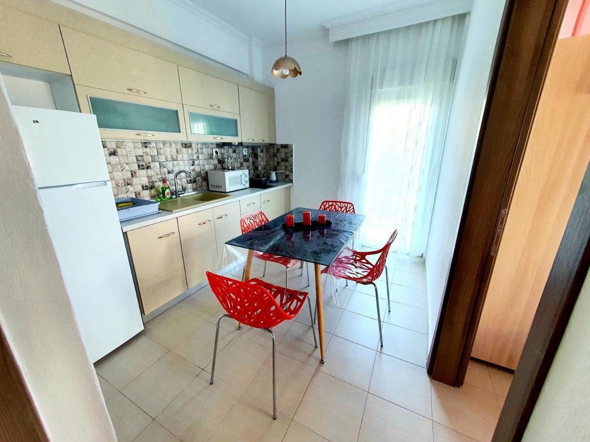 Cozy & Cool Apartment N1 30M From Sea Nea Kallikrateia Exterior foto