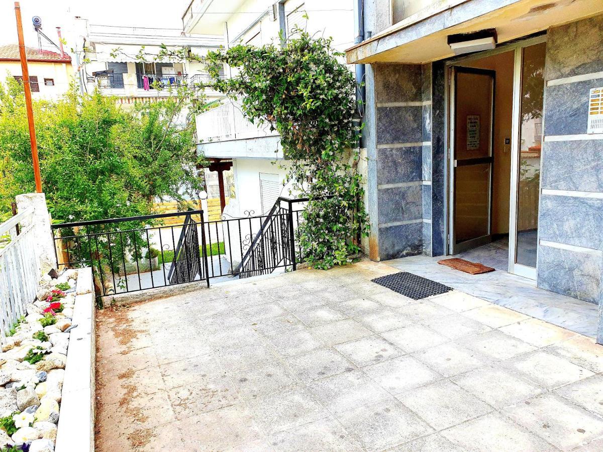 Cozy & Cool Apartment N1 30M From Sea Nea Kallikrateia Exterior foto